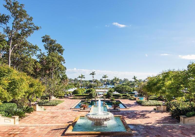 Отель Intercontinental Sanctuary Cove Resort, An Ihg