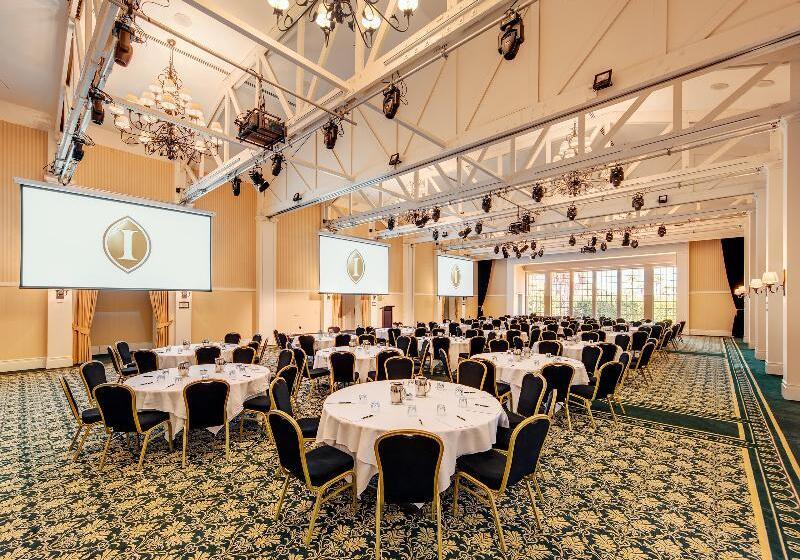 Отель Intercontinental Sanctuary Cove Resort, An Ihg