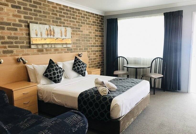 בית מלון כפרי Jumbuck Motor Inn