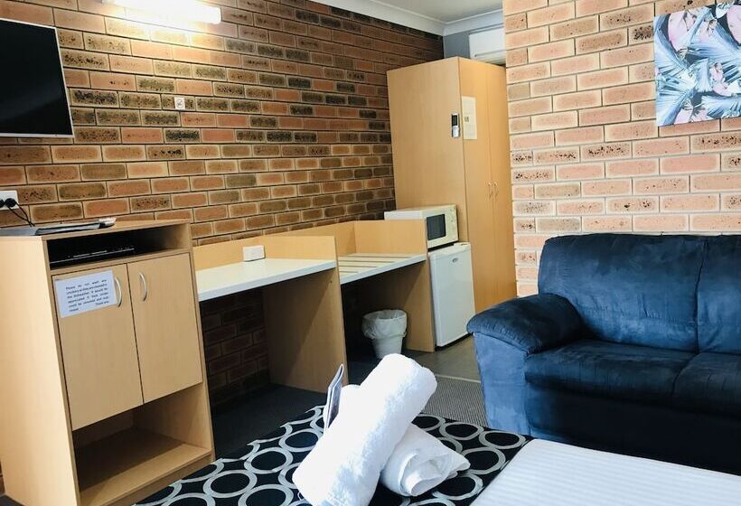 בית מלון כפרי Jumbuck Motor Inn