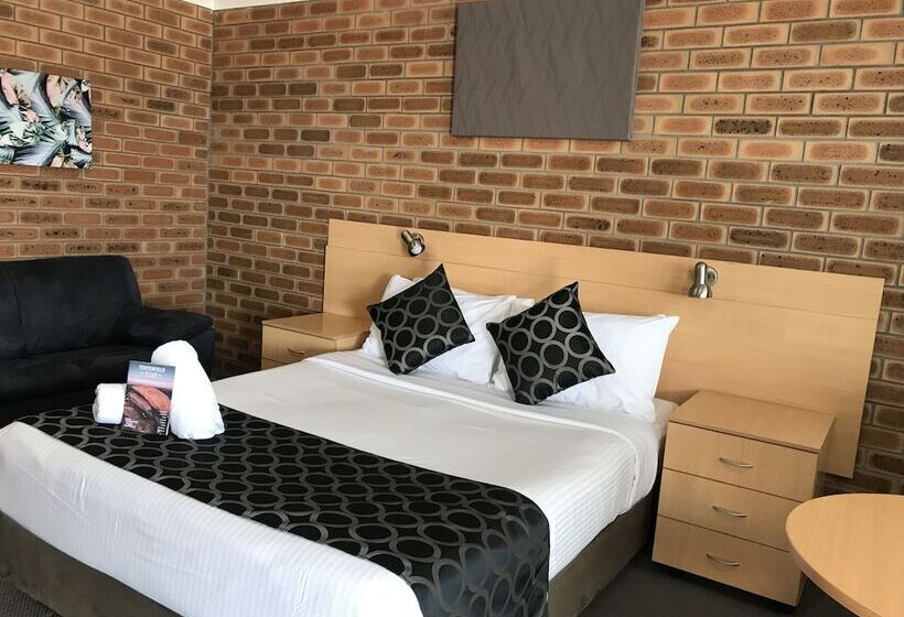 בית מלון כפרי Jumbuck Motor Inn