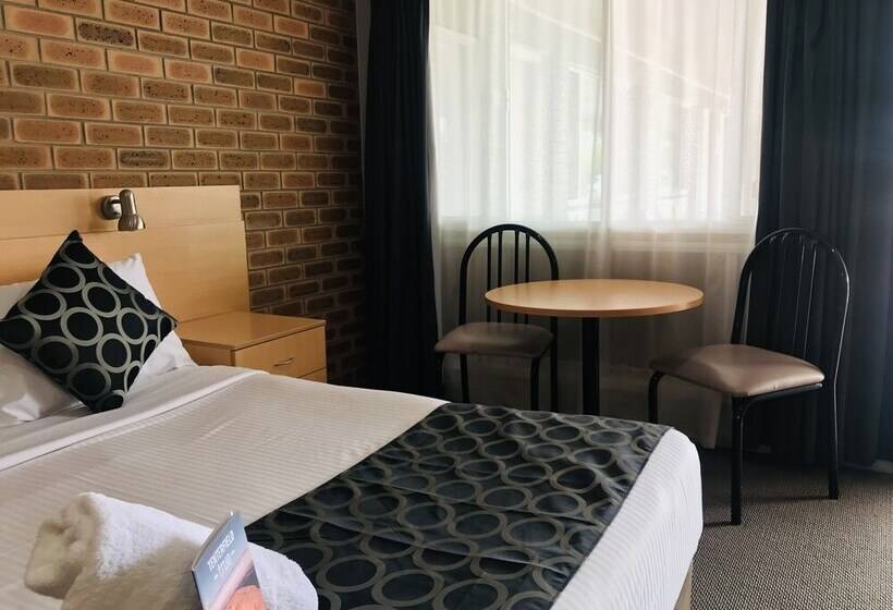 בית מלון כפרי Jumbuck Motor Inn