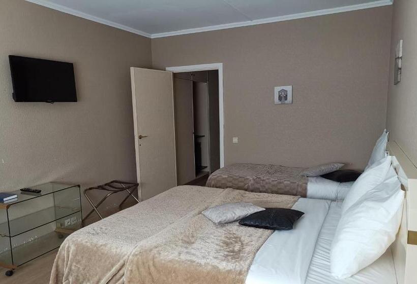 Отель La Cote D Or