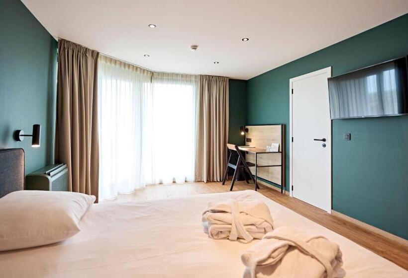 Отель La Malle Poste