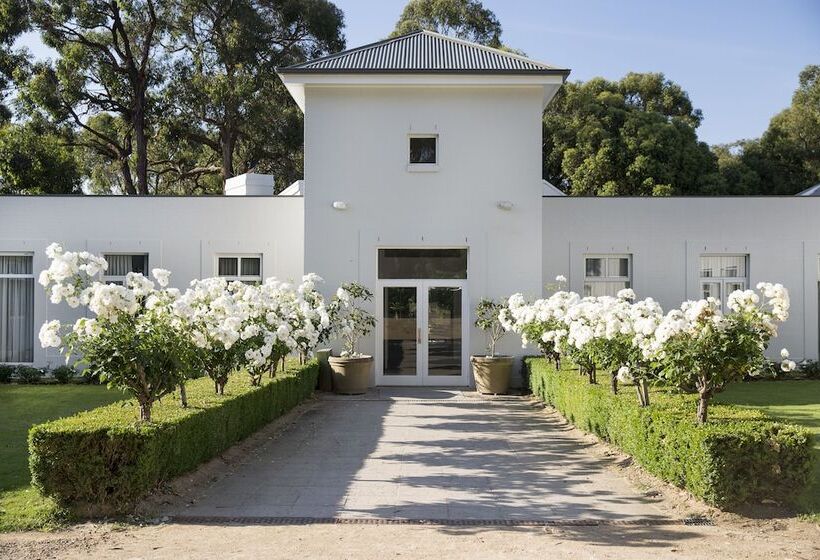 هتل Lancemore Lindenderry Red Hill