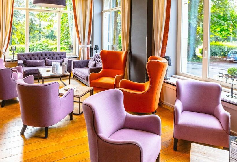 호텔 Le Chateau De Namur