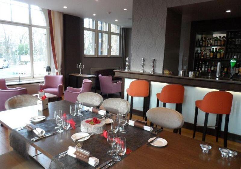 호텔 Le Chateau De Namur