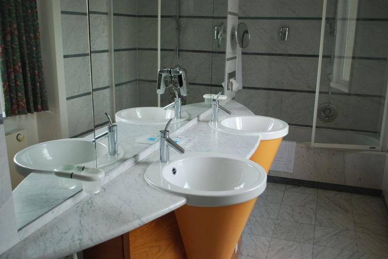 호텔 Le Chateau De Namur