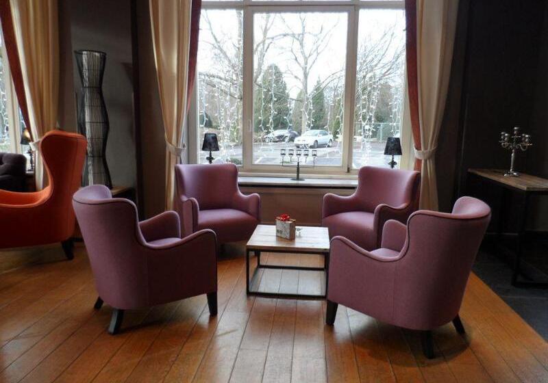 호텔 Le Chateau De Namur