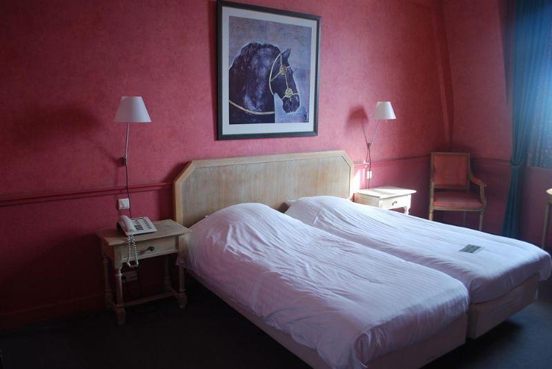 호텔 Le Chateau De Namur