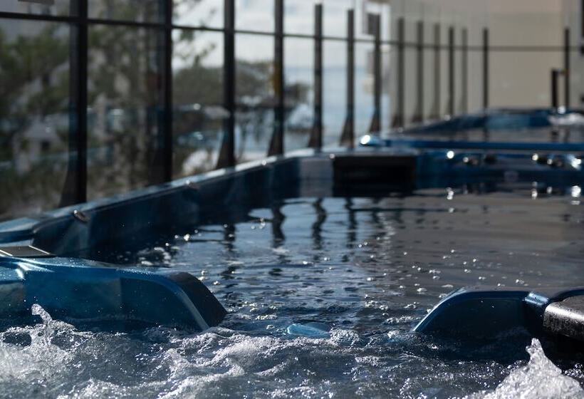 فندق Mantra On View