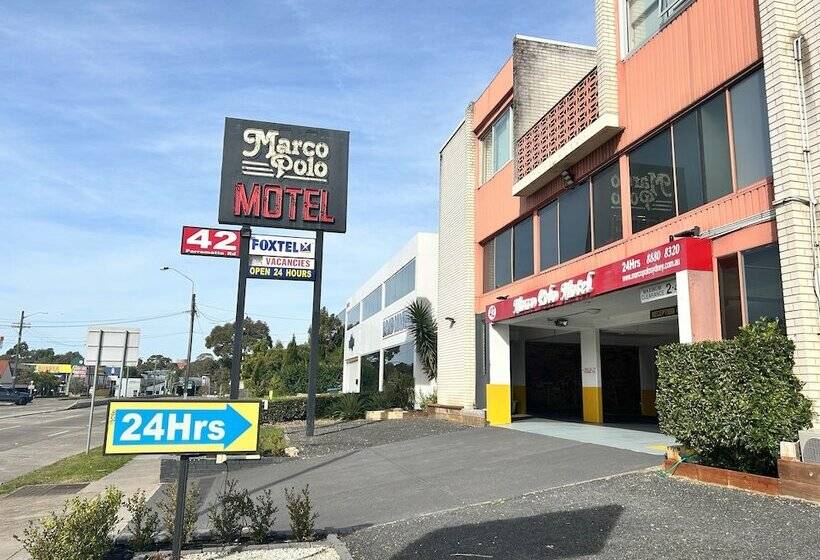 בית מלון כפרי Marco Polo Motor Inn  Sydney