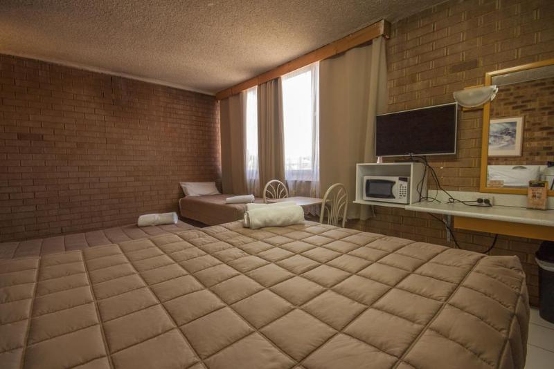 בית מלון כפרי Marco Polo Motor Inn  Sydney