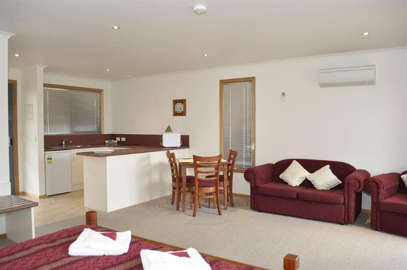 هتل Marsden Court Apartments Now Incorporating Marsden Court And Sharonlee Strahan Villas