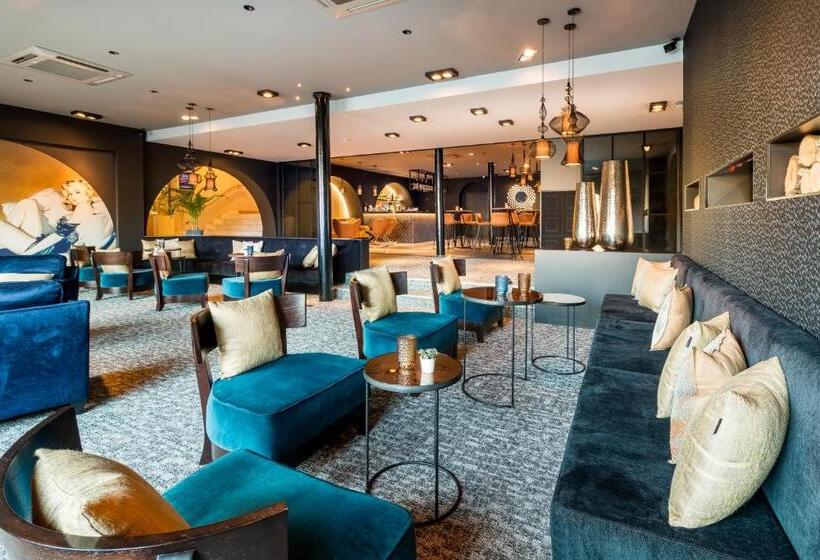 فندق Martin S Chateau Du Lac