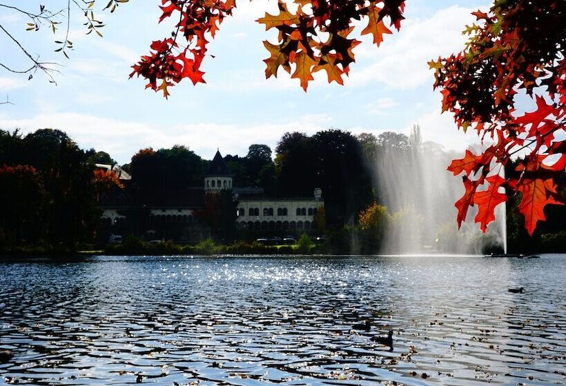 فندق Martin S Chateau Du Lac