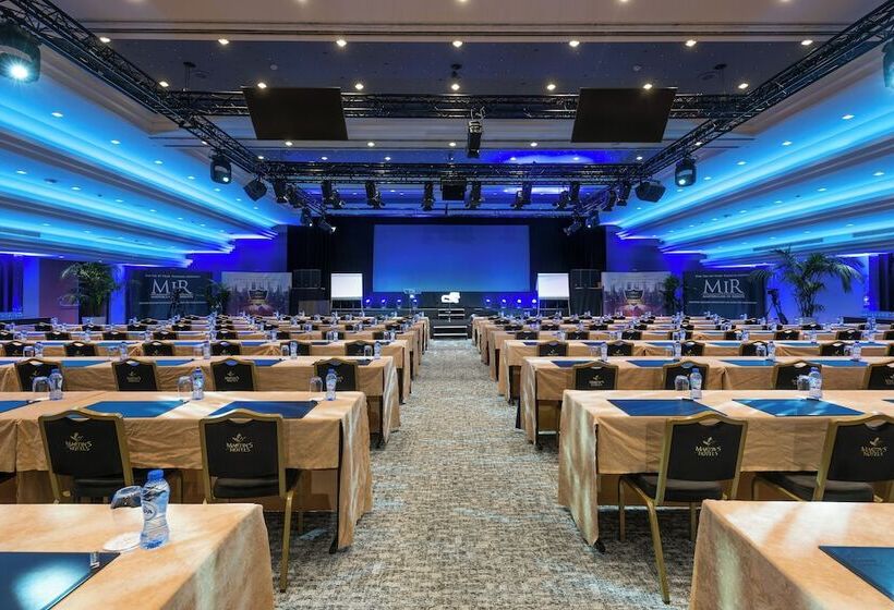 فندق Martin S Chateau Du Lac