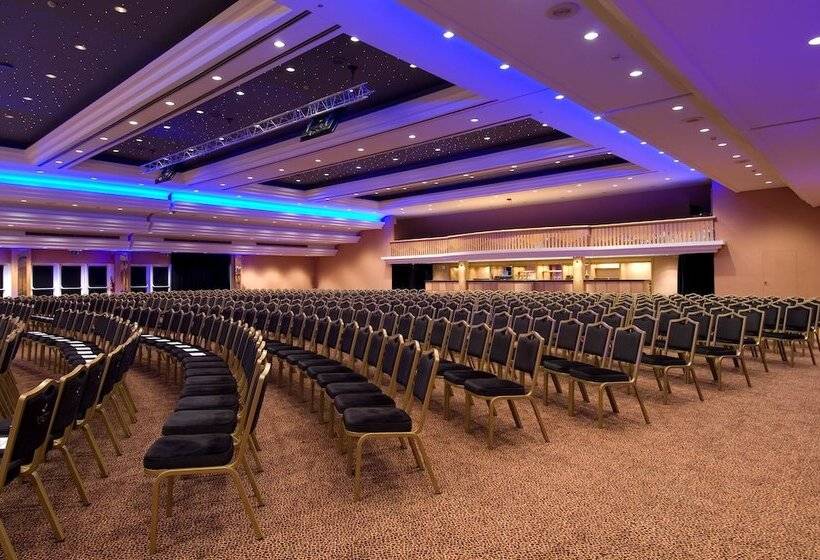 فندق Martin S Chateau Du Lac