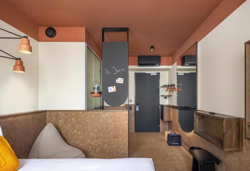 ホテル The Usual Brussels