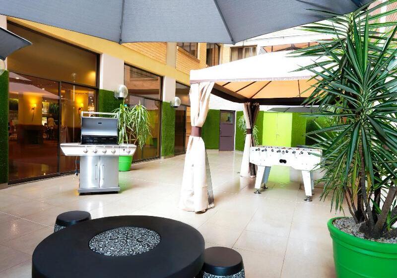 Metro Hotel Marlow Sydney Central