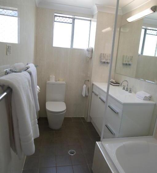 בית מלון כפרי Mid City Motor Inn Singleton