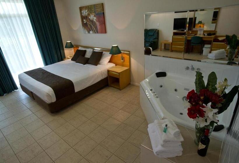 בית מלון כפרי Mid City Motor Inn Singleton