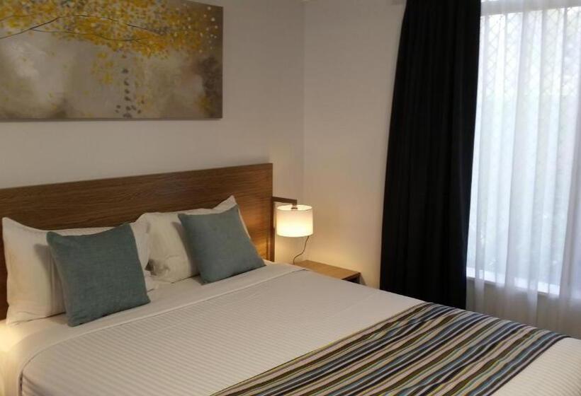 בית מלון כפרי Mid City Motor Inn Singleton