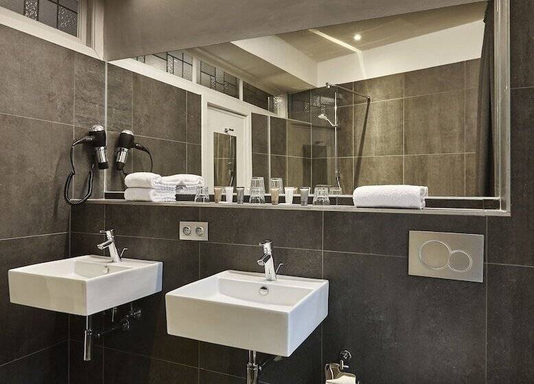 Отель Monsieur Ernest