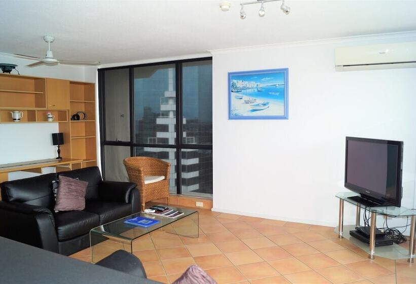 Отель Moorings On Cavill Surfers Paradise