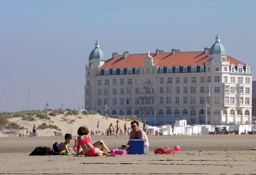 Отель Navarra Brugge