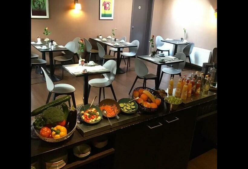 New Hotel Charlemagne