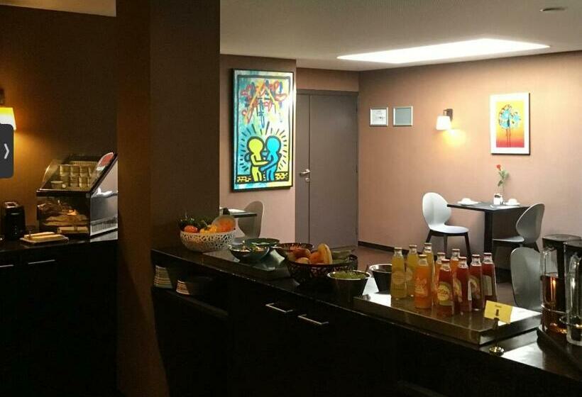 New Hotel Charlemagne