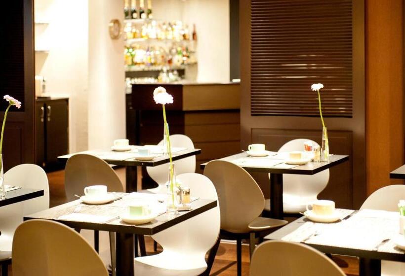 New Hotel Charlemagne