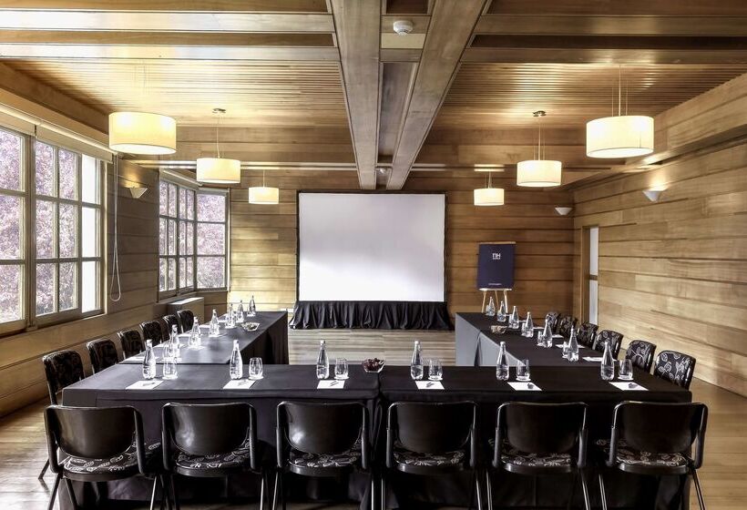 فندق NH Bariloche Edelweiss