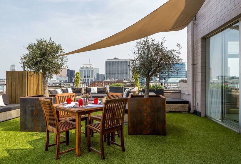 Hotel NH Collection Brussels Centre