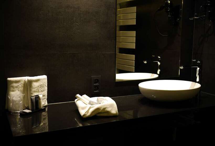 酒店 Restaurant Van Der Valk Nivelles Sud