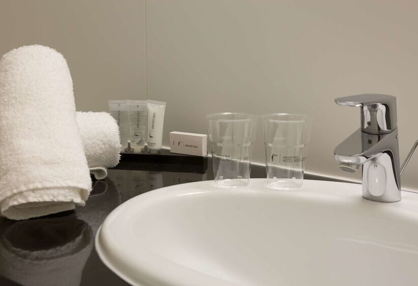 酒店 Restaurant Van Der Valk Nivelles Sud