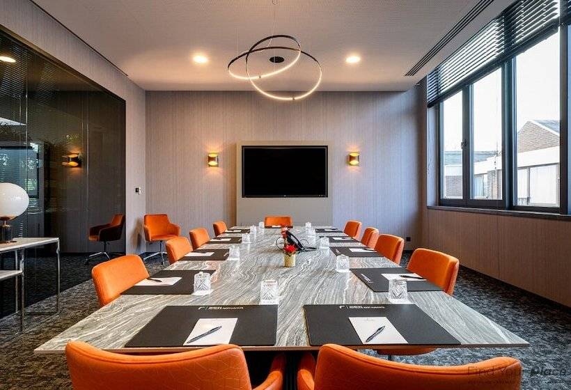 酒店 Restaurant Van Der Valk Nivelles Sud