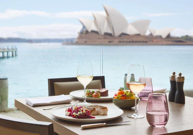 Отель Park Hyatt Sydney