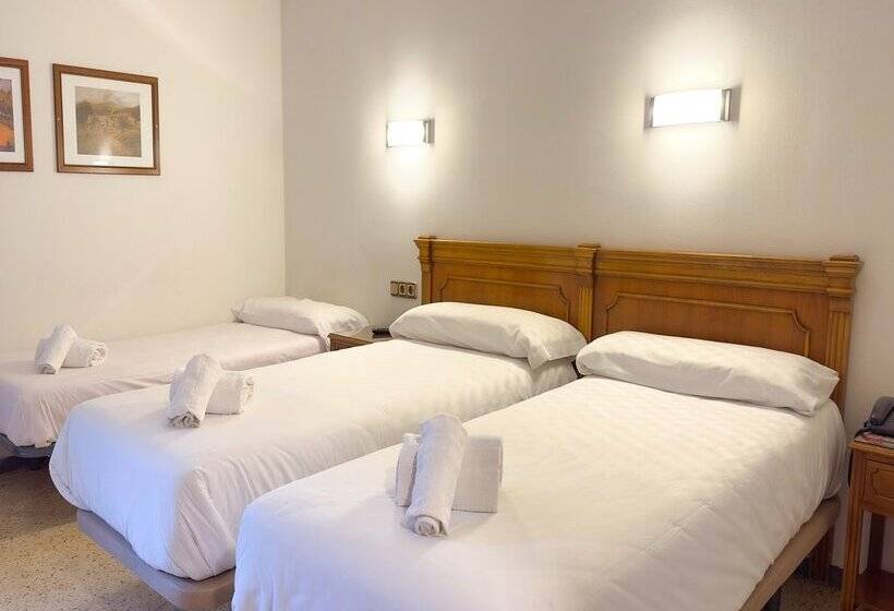 Отель Pere d'Urg 3000