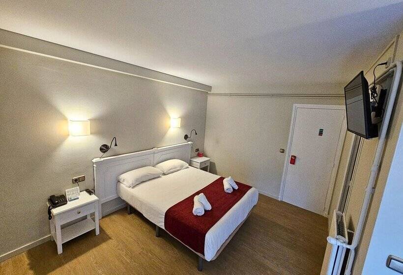 Отель Pere d'Urg 3000