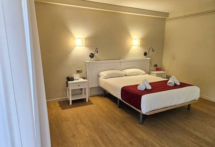 Отель Pere d'Urg 3000