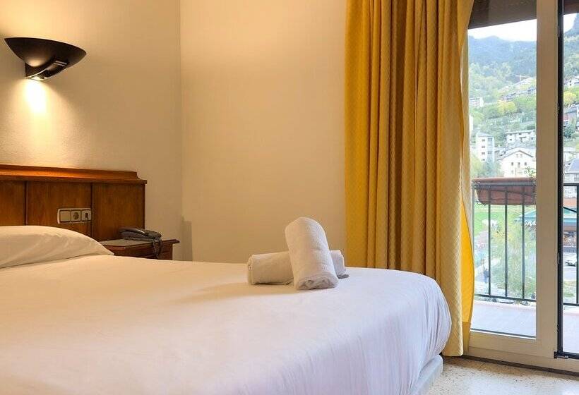 Отель Pere d'Urg 3000