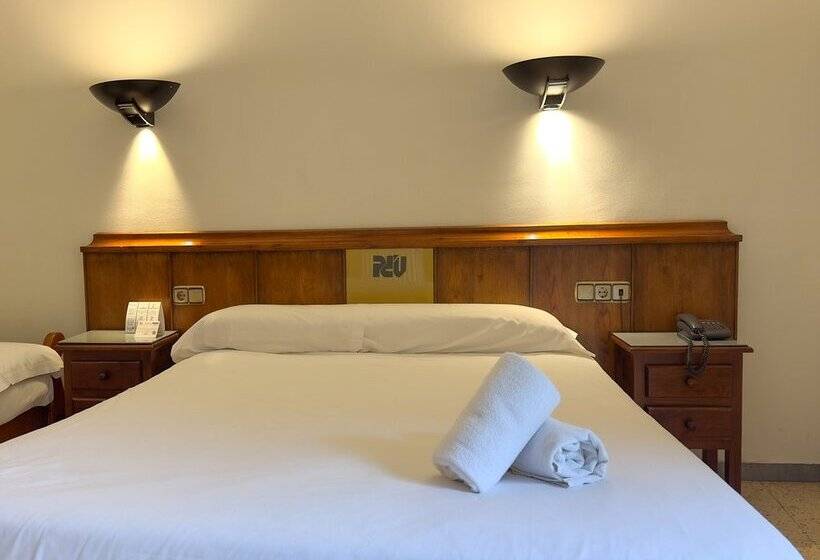 Отель Pere d'Urg 3000