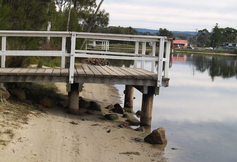 בית מלון כפרי Pigeon House Motor Inn