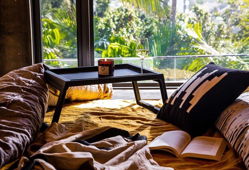 فندق Qt Gold Coast