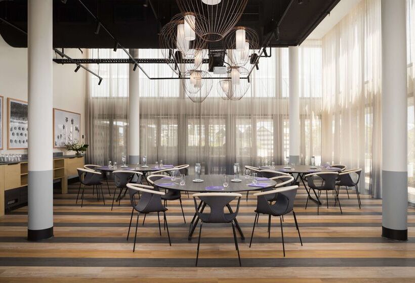 فندق Qt Gold Coast