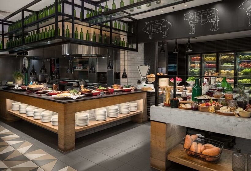 فندق Qt Gold Coast