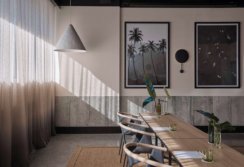 فندق Qt Gold Coast