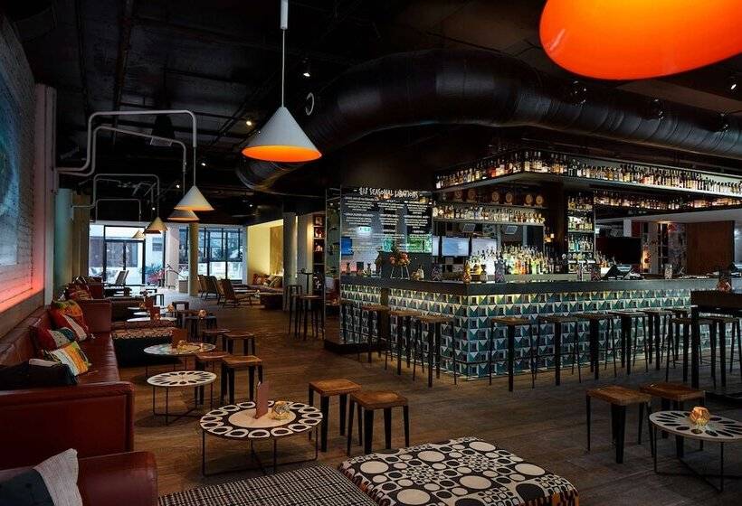 فندق Qt Gold Coast